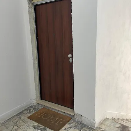 Nolan Apartment